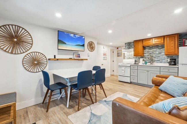 Building Photo - 61 Ocean Blvd Unit FL1-ID1333605P