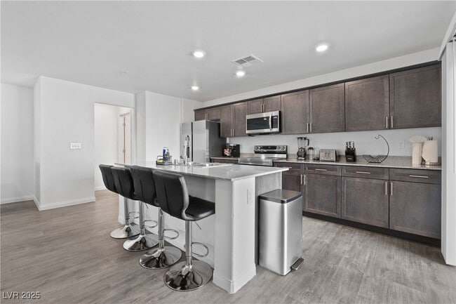 Photo - 7005 Magenta Moon St