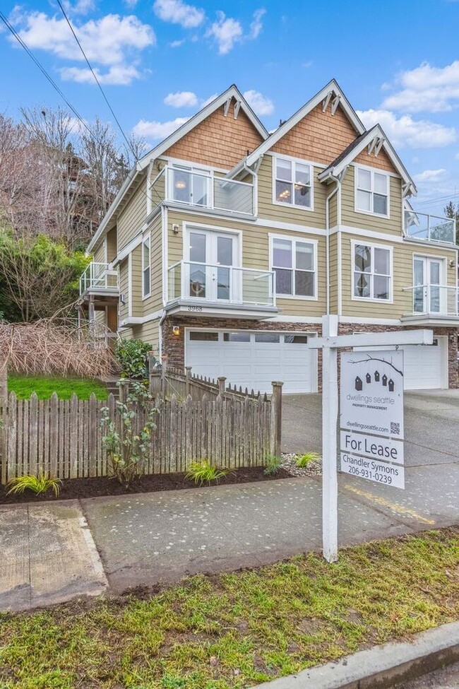 Quintessential West Seattle Townhome with ... - Quintessential West Seattle Townhome with ...