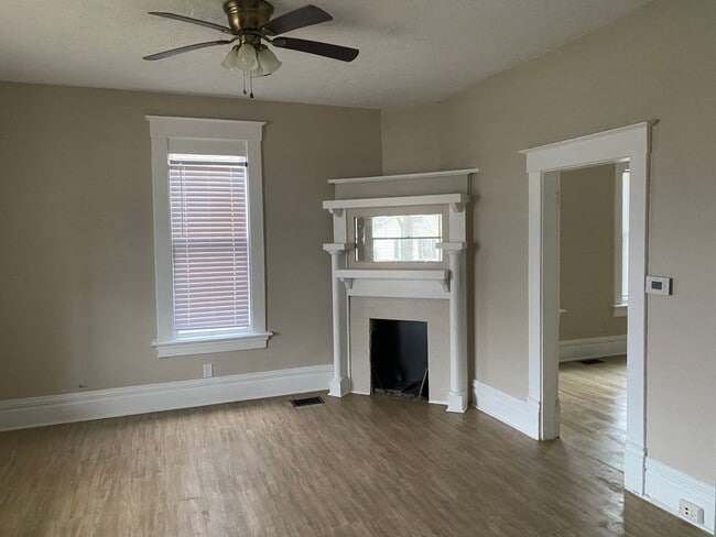 Photo - 635 E Wheeling St Unidad 635 A