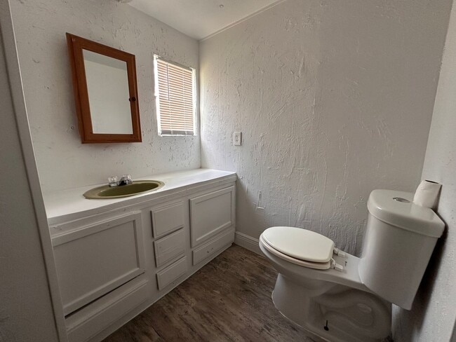 Photo - 2Bed 1Bath Rent To Own in Zephyrhills, FL Unit 23 - MH