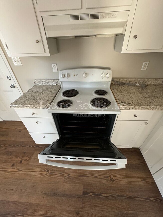 Photo - 1552 Fountain St