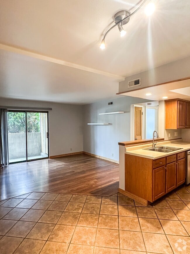 Building Photo - 7204 Station Creek Way Rental
