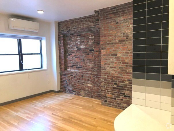 Building Photo - 141 Bowdoin St Unit Bowdoin street Rental