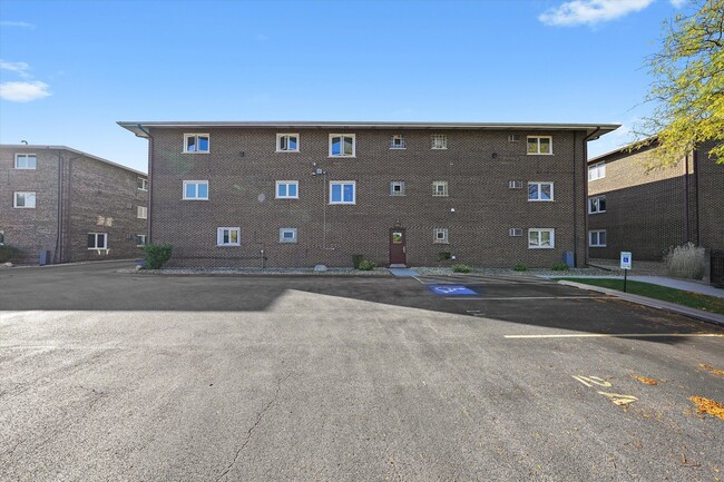 Photo - 9008 W 140th St Unit 2B