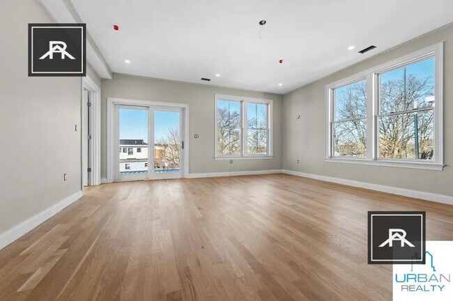 Photo - 4 bedroom in Brighton MA 02135 Unit A