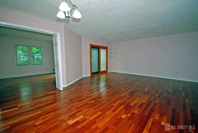Photo - 9 Sandpiper Dr
