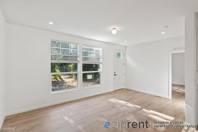 Photo - 3 br, 2 bath House - 1133 Lovell Ave, Camp...