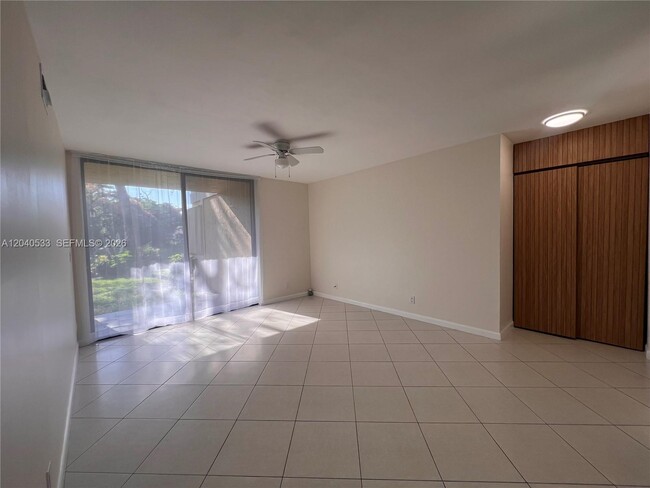 Photo - 5661 Riverside Dr Unidad 101B7