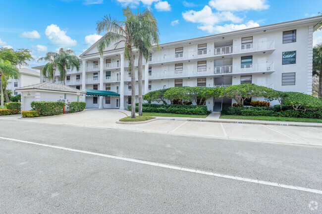 Building Photo - 3540 Whitehall Dr Unit 302 Rental