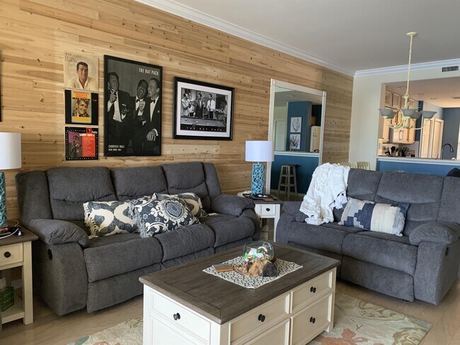 Photo - 17020 Willowcrest Way