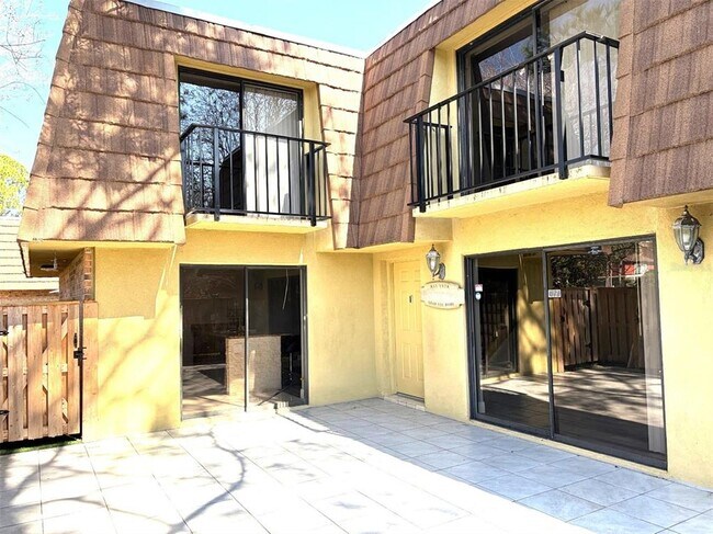 Photo - 5371 Bamboo Ct Unit 401