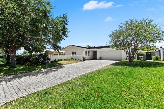 Photo - 2070 NE 54th Ct House