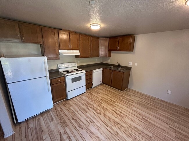 Photo - 508 SE Davis St Unit B
