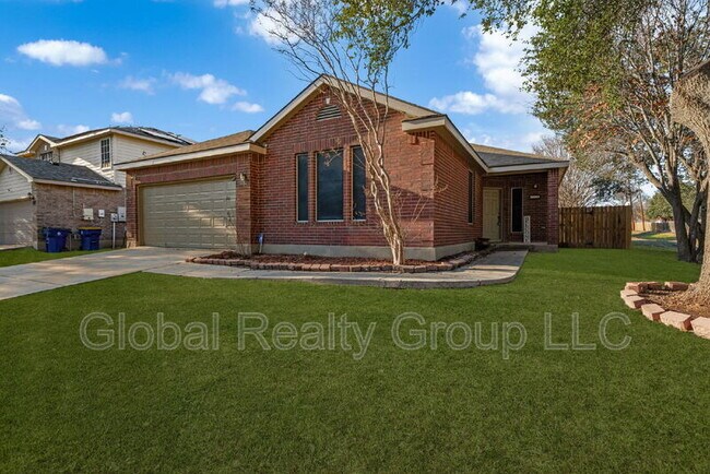 Photo - 216 Silver Wing