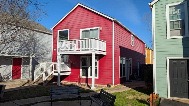 Building Photo - 254 Trestle Tree Unit C