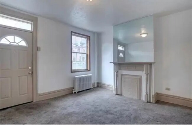 Photo - 4637 Plummer St