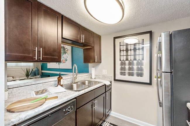 Building Photo - South Square Townhomes