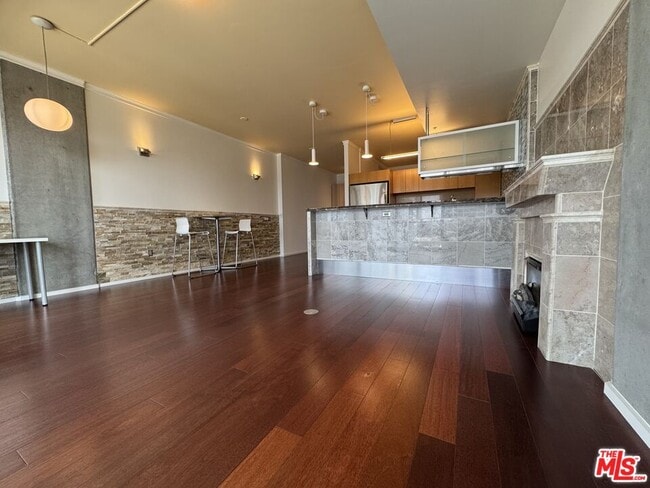 Photo - 1155 S Grand Ave Unit 910