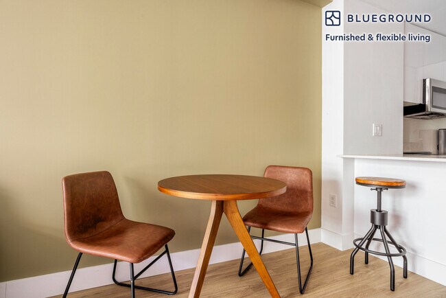 Photo - 285 Third St Unidad SI FL5-ID1010