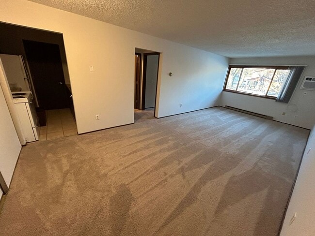 Photo - 1 Bedroom 1 Bathroom on the Second Floor. Unit RHS LONS-#16