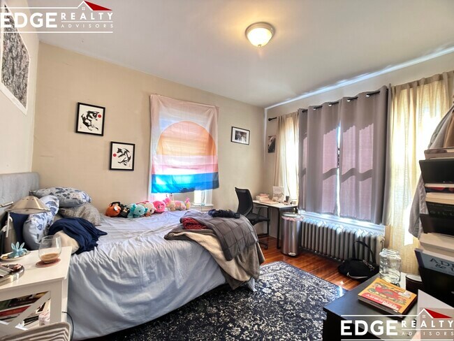 Photo - 64 Mapleton St