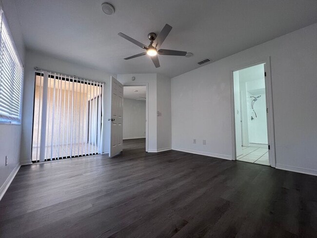 Photo - 1902 Garden Lake Dr