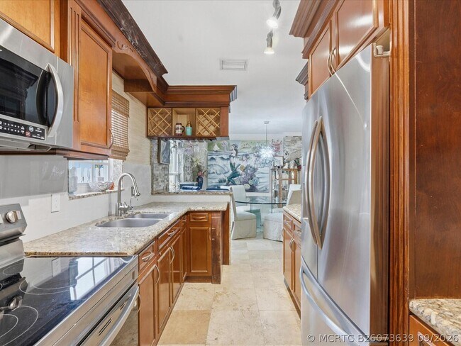 707 SW 3rd Ave