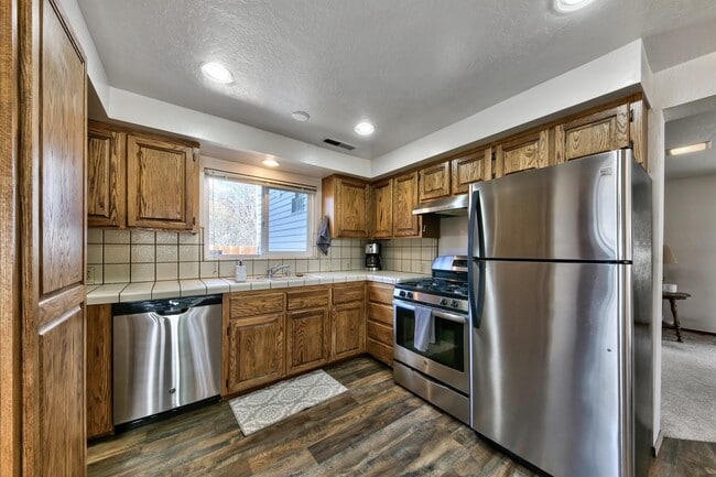 Photo - 853 Park Ave