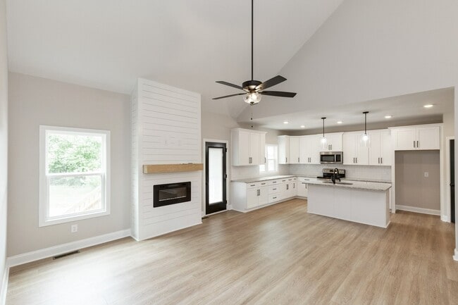 Photo - 218 Copeland Rd