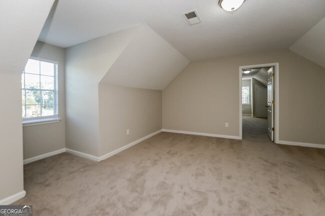 Photo - 141 The Esplanade Way SW