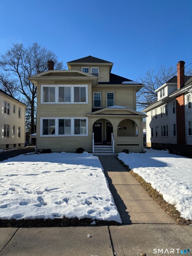 Building Photo - 9 Bretton Rd Unit 2