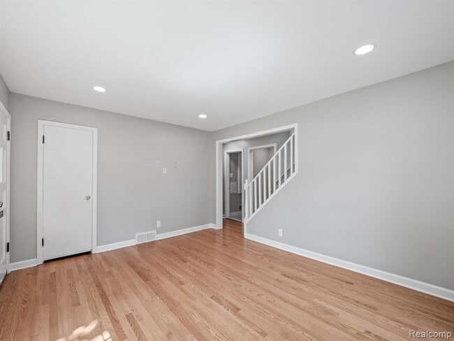 Photo - 1679 Villa Rd