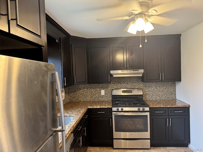 Photo - 412 Dawson Ln