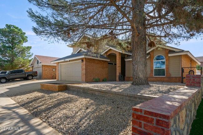 Building Photo - 1472 Gene Torres Dr Rental