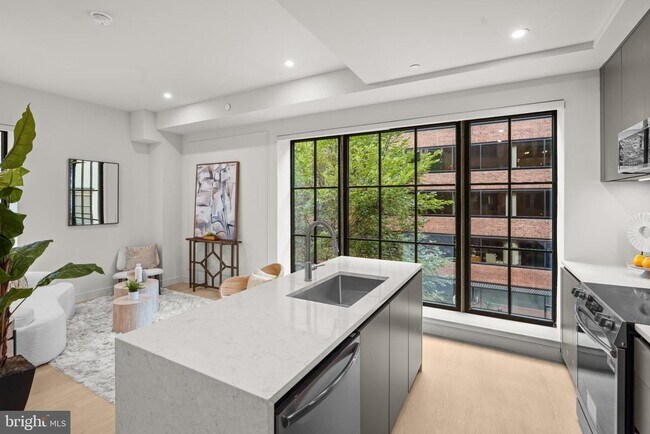 Photo - 2121 Ward Pl NW Unit 304