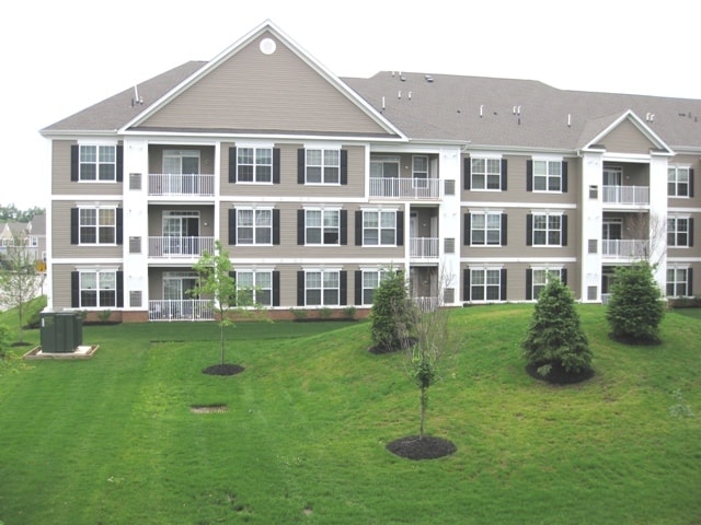 Building Photo - 3223 Edward Stec Blvd Unit 23