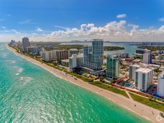 Building Photo - 6917 Collins Ave Unit 809 Rental