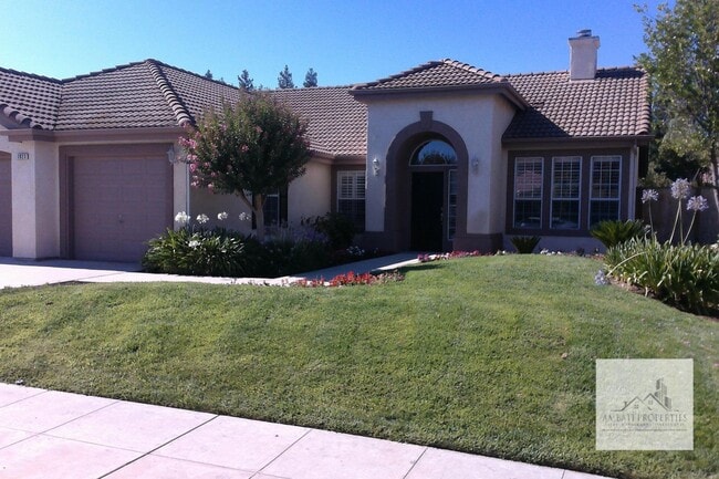 Building Photo - 1923 E Desert Island Dr