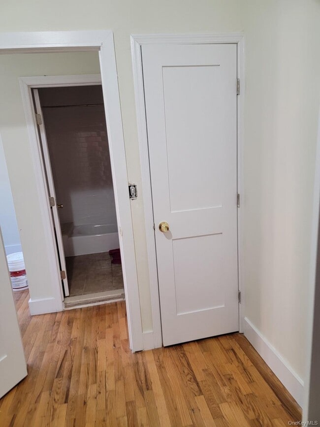 Photo - 120-21-101 101st Ave