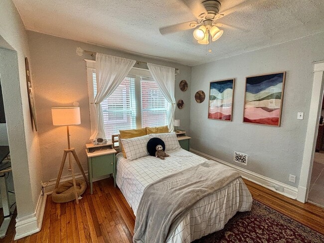 Photo - 5331 Bancroft Ave