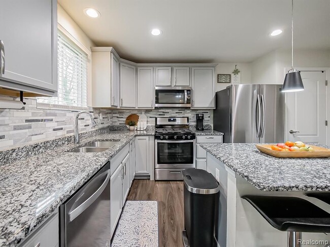 Photo - 8640 Quincy Dr