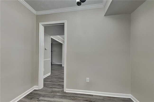Photo - 1501 Willow Creek Ct