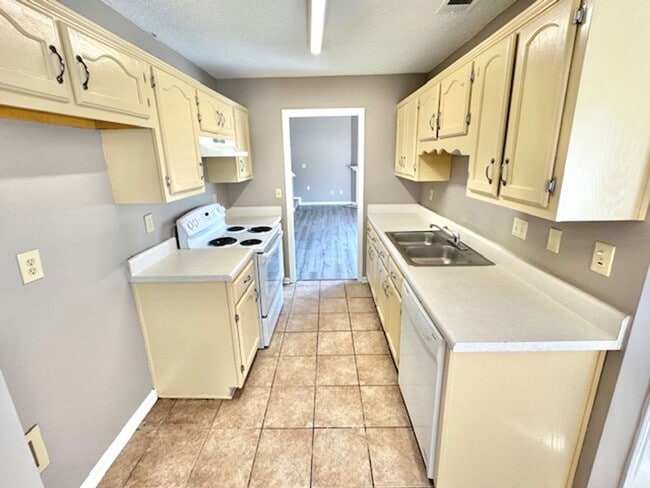 Photo - Paramount cv3921 Unit 1