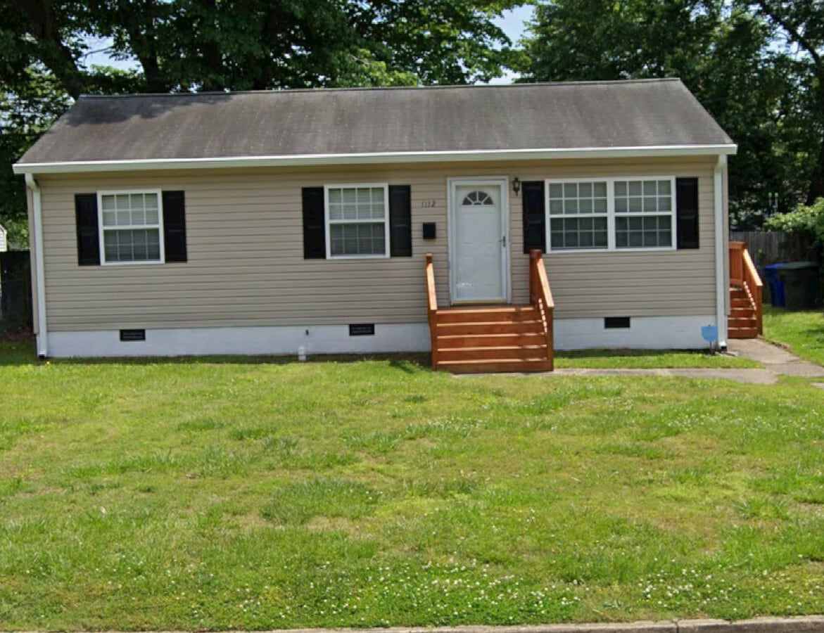 Remodeled, well kept home waiting for your family - 1112 74th St