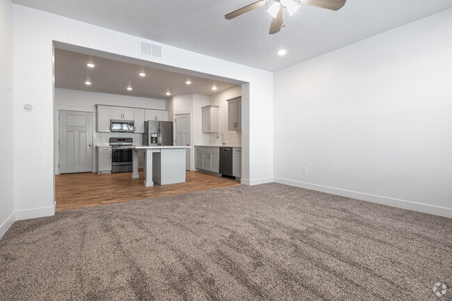 3BR, 2.5BA - 1,520SF - Living Room/Kitchen