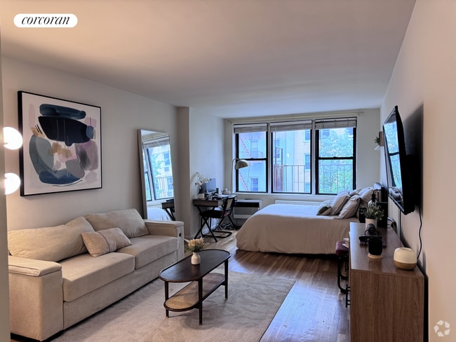Building Photo - 416 E 85th St Rental