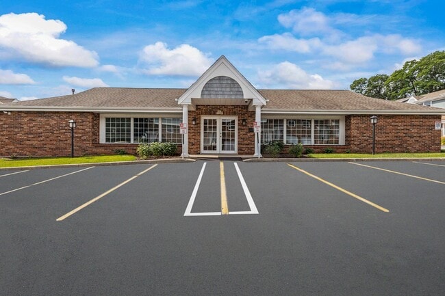 Apple Valley Associates LLC