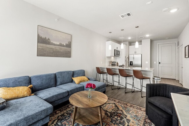 Building Photo - 5820 1/2 Cameron Rd Unit FL1-ID1303397P