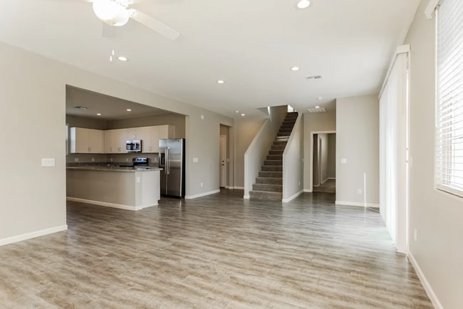 Photo - 5022 N 189th Glen